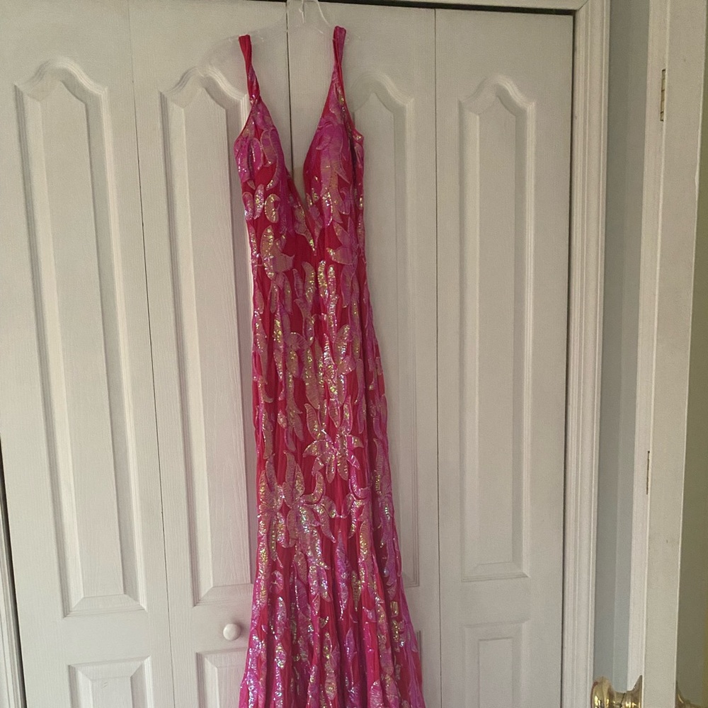 Prom Dress Size 2 never been worn